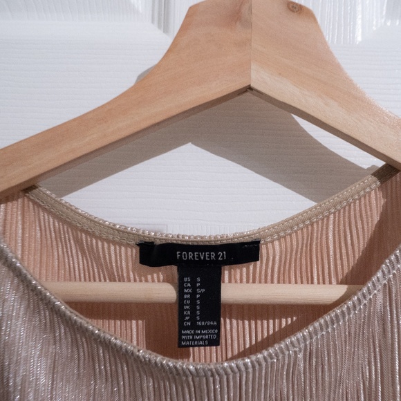 2/$25 🌸 Champagne Tank Top (LN) - Picture 3 of 3